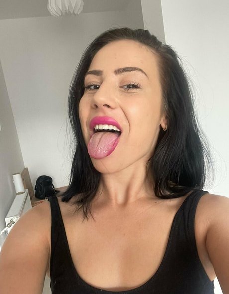 vanessa099 nudes actress image