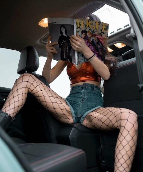 Vahide Bulu naked pornstar image