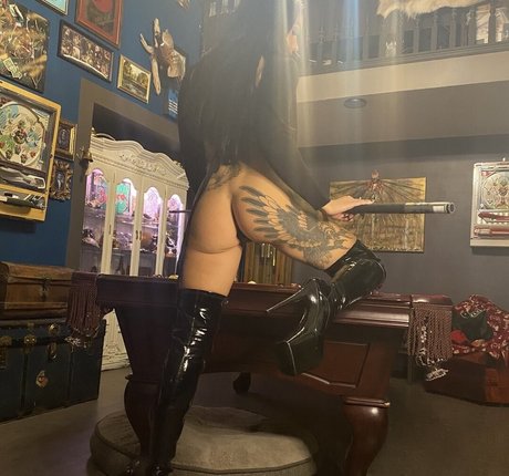 Meagan Rose star top gallery