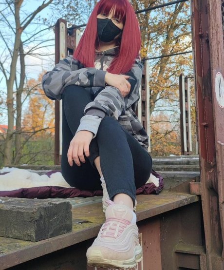 xXLouisa fXx nude star photo