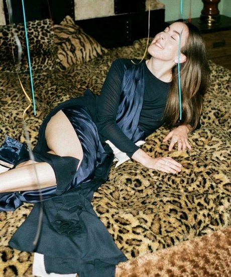 Haim Sisters exclusive pornstar archive