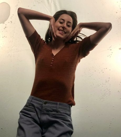 Haim Sisters nice star photo