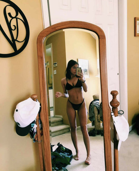 Casey Nixon model naked galleries