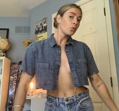 Casey Nixon naked actress galleries