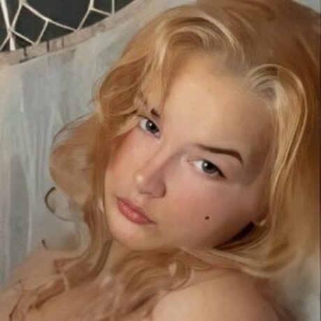 Violet Barlowe model hd gallery