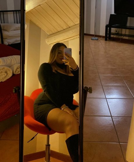 Letizia Scrivani model sexy images