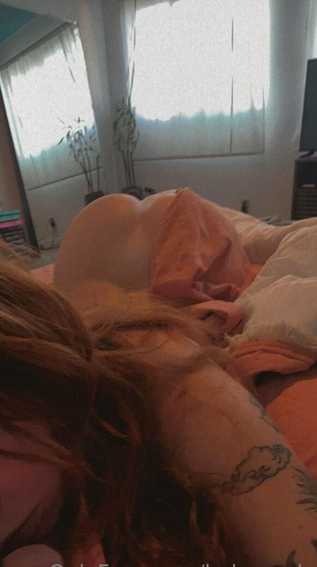 Baby red_ perfect star gallery