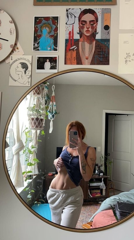 Baby red_ hot pornstar img