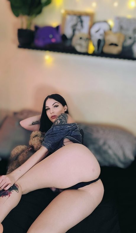 therileydaniels model erotic galleries