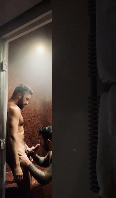 leobear pornstar high quality picture