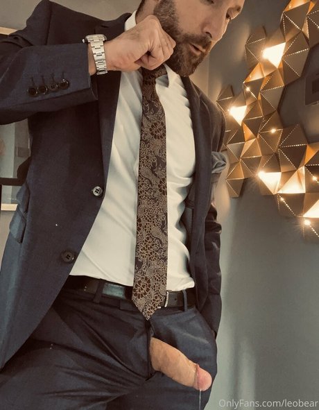 leobear top model photo