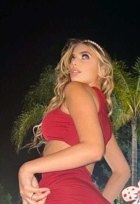 amberrmezzy top model images