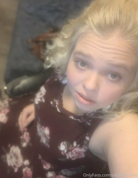 sadiegoldfree model beautiful galleries