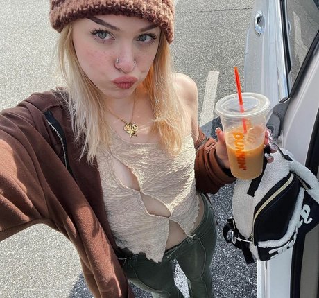 MyahAlanna model adult gallery