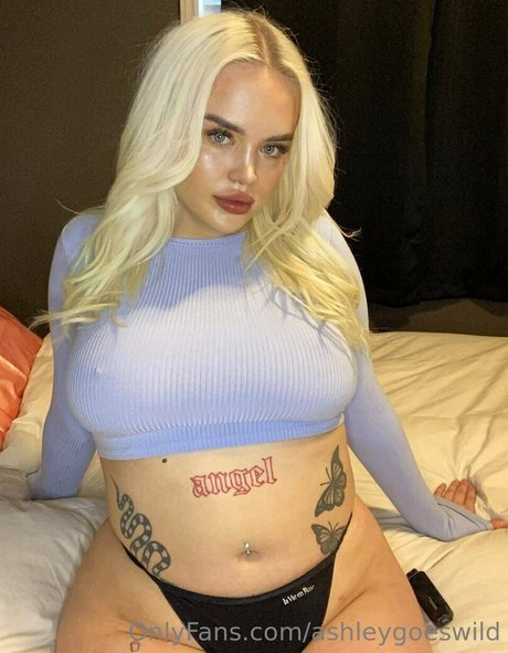 ashleygoeswild model nice img