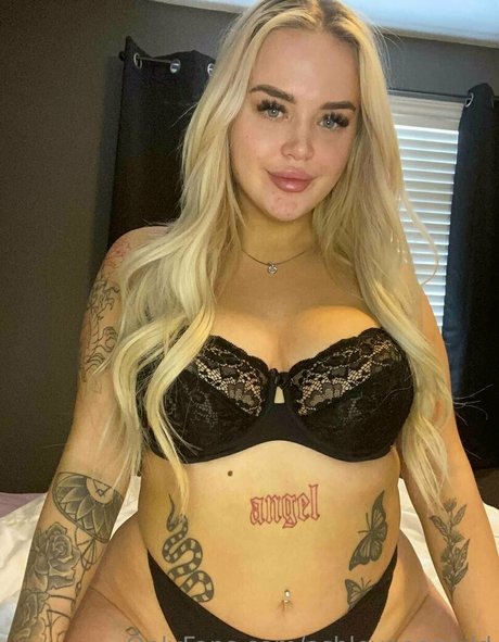 ashleygoeswild model free image