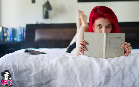 Felynx exclusive model photos