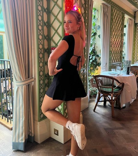 Fiona Simpson pornstar nice picture