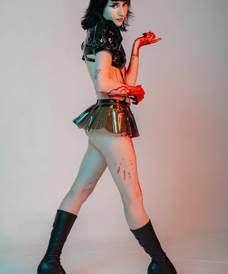 Exotiiac art model picture