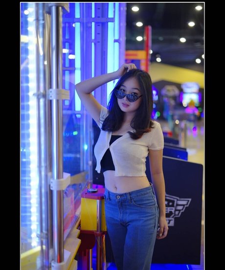 MonicaJeyincaNatasya star porn photos