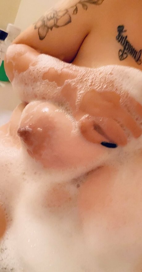 wiickedlotusx pornstar naked gallery