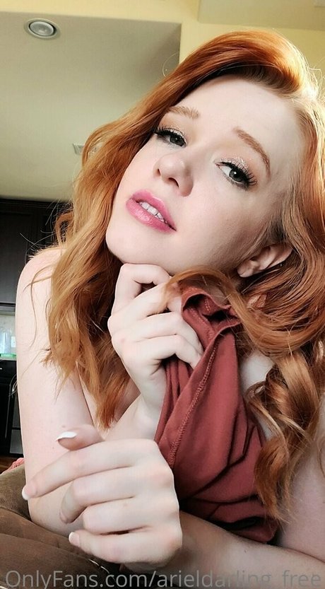 arieldarling free nude model picture