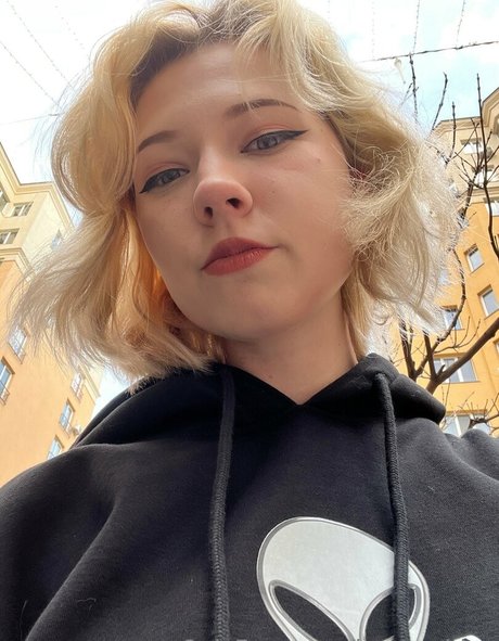 jenny shine star beautiful picture