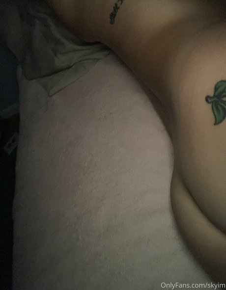 skyewrld high quality actress pictures