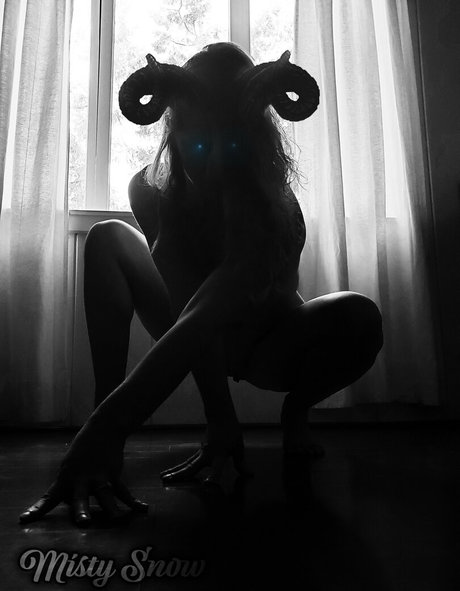 mistysnow xo model exclusive photo