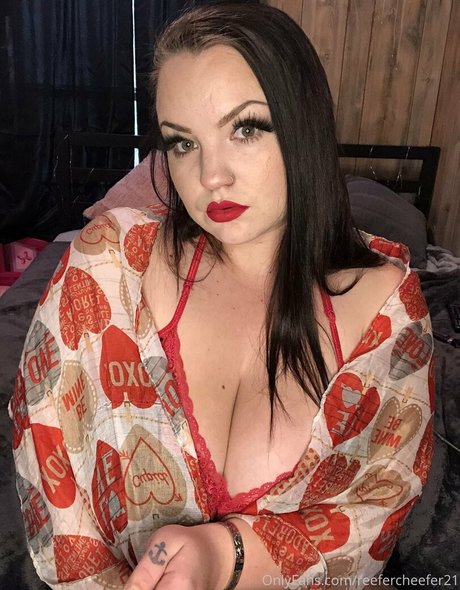 reefercheefer21 star nudes image