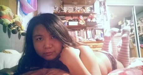 sleepyemile sex pornstar image