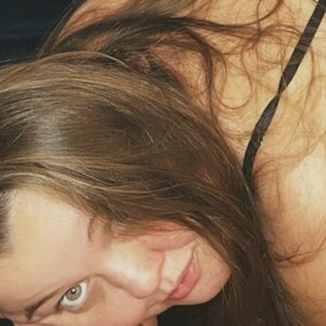 lucylucyxxx xxx pornstar pic