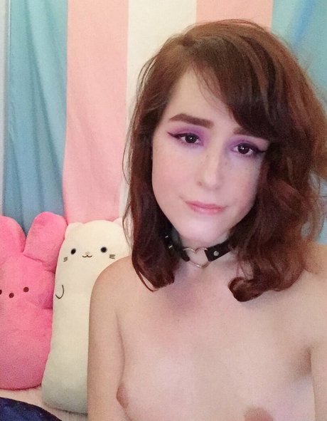 majorlosse erotic model pictures