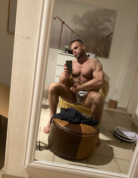 flexmusclegod model nude gallery