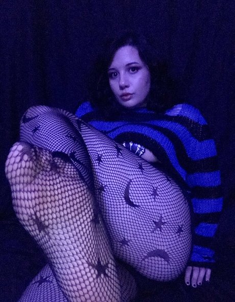 demonlewds model nudes pics