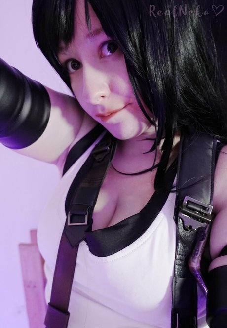 realneko tv star naked pic