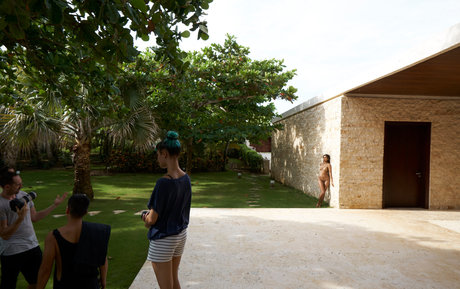 Nidhi Sunil star hot pic