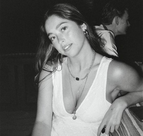 Lola Consuelos model beautiful archive