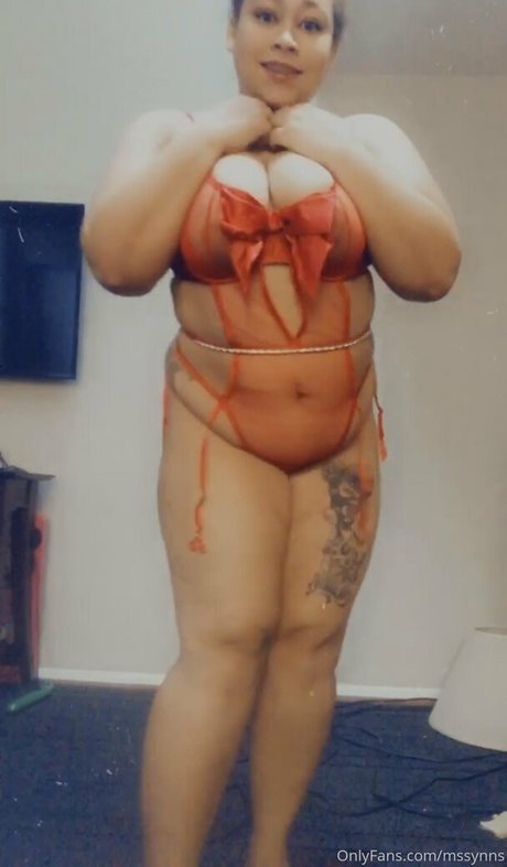 mssynns pretty model pictures