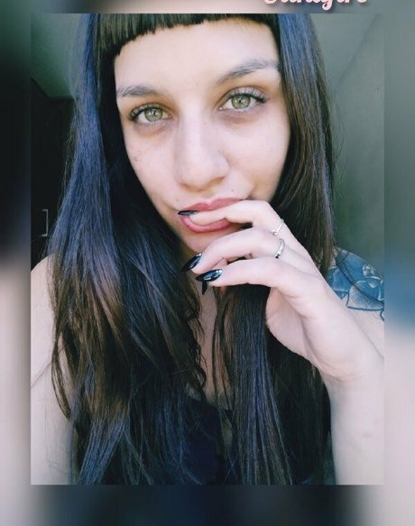 isabella official star pictures