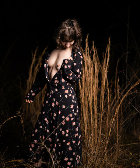 anony mousie hot actress picture