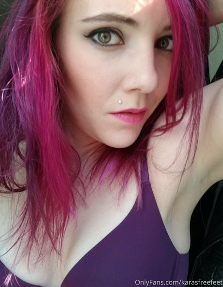 karasfreefeet perfect model pic