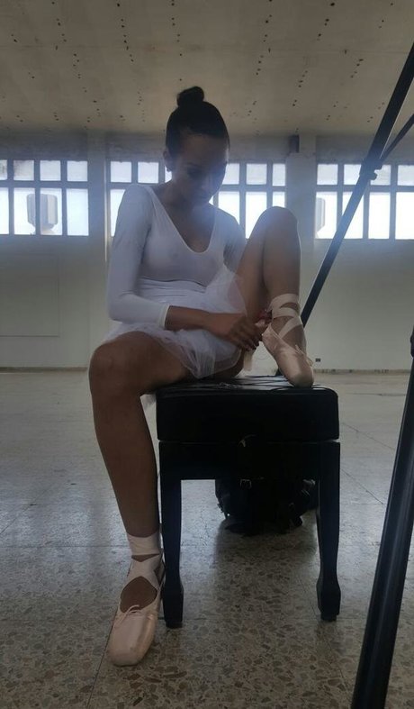 francysbelle pornstar erotic image