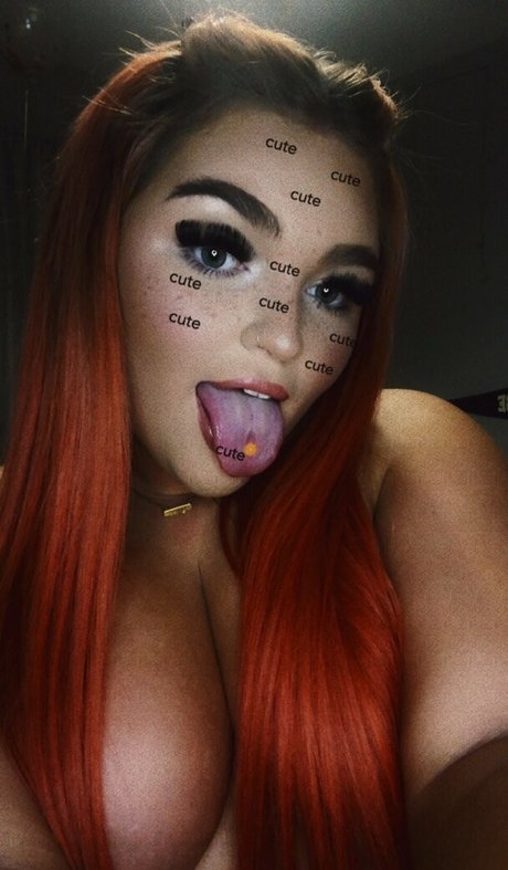 ellies19 star hot img