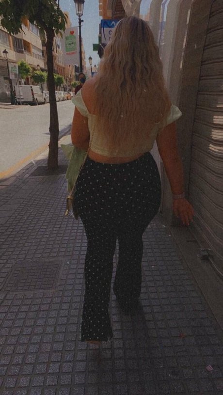 ellies19 nude actress archive