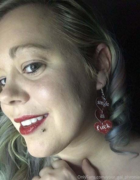 yourgalphronia pretty pornstar images