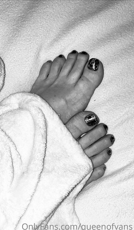 queenofvans top star photos