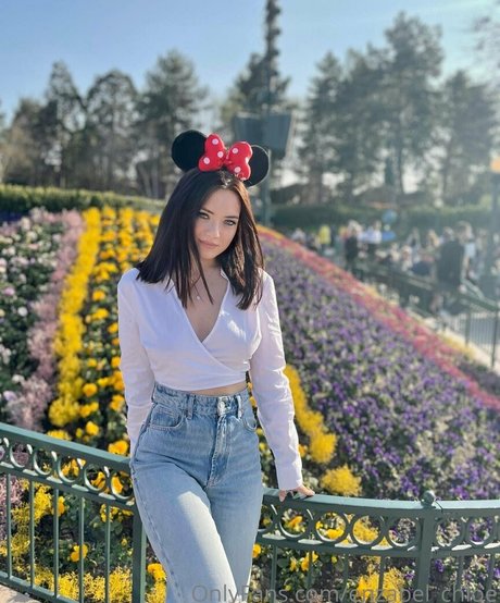 enzabel chloe sex actress gallery