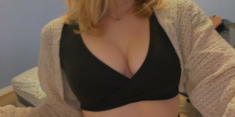 dummyxeena free pornstar pic