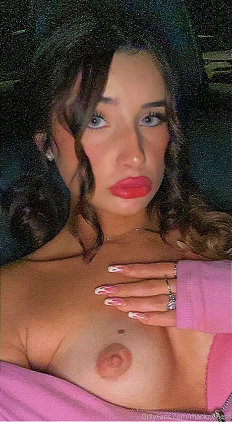 Mackzjoness star exclusive gallery